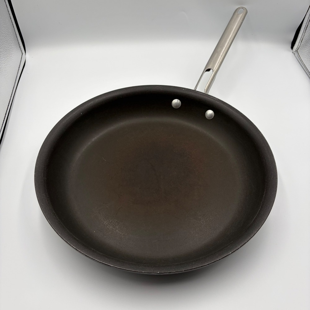 Calphalon Skillet Unisex 12" Gray 1392 Hard Anodized Aluminum Frying Pan USA